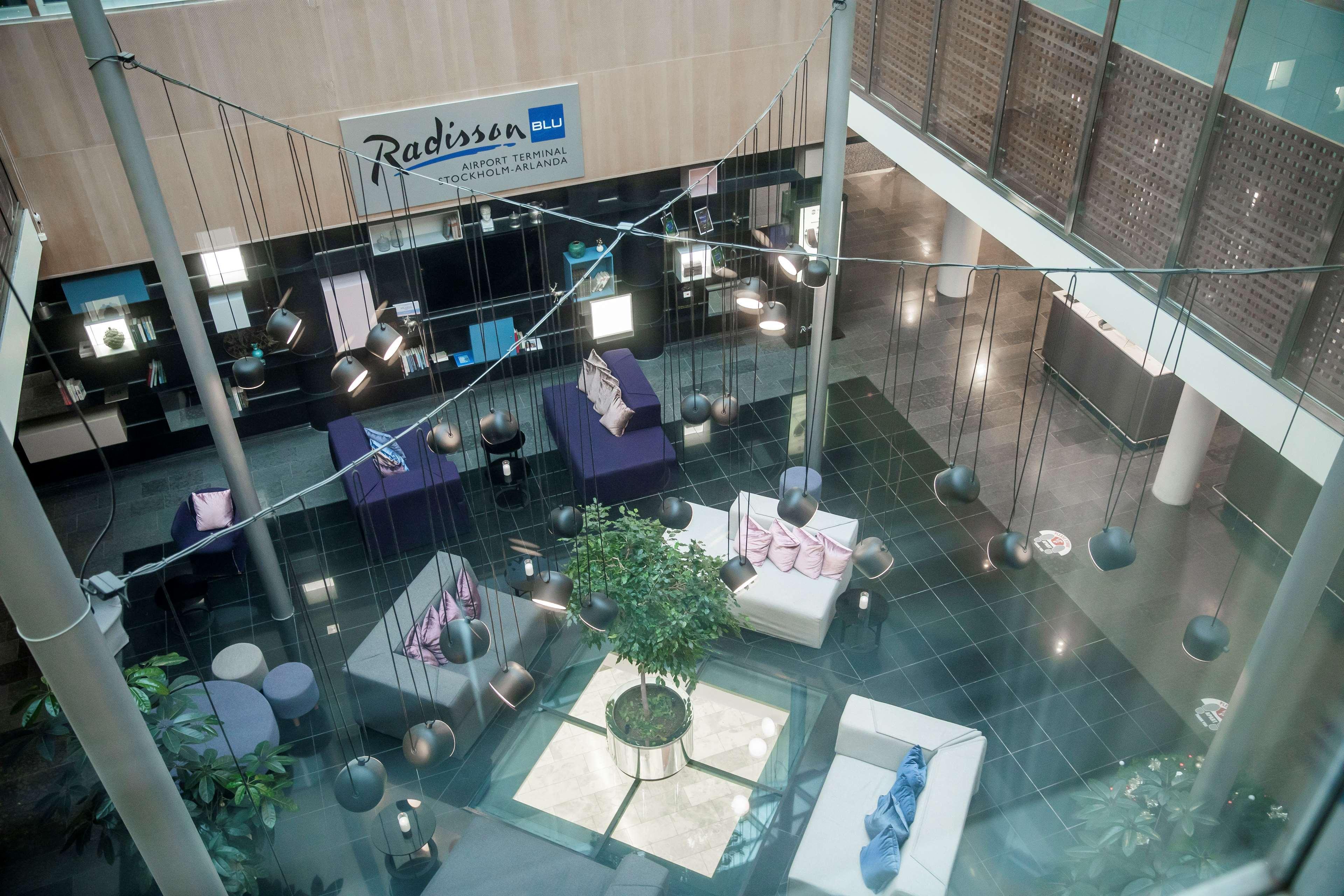 Radisson Blu Airport Terminal Hotel Arlanda Bagian luar foto Interior of the hotel