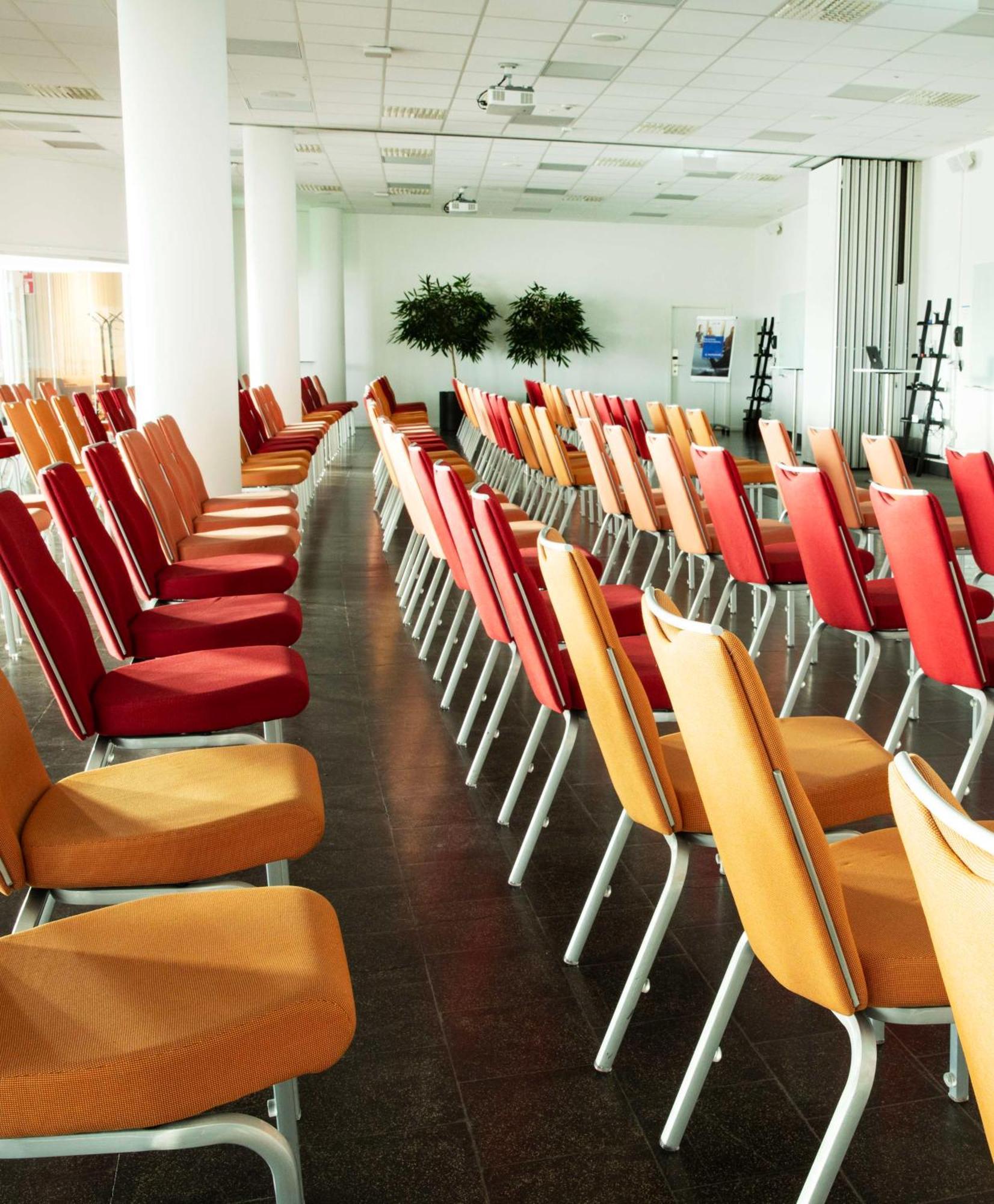 Radisson Blu Airport Terminal Hotel Arlanda Bagian luar foto The conference hall of the airport